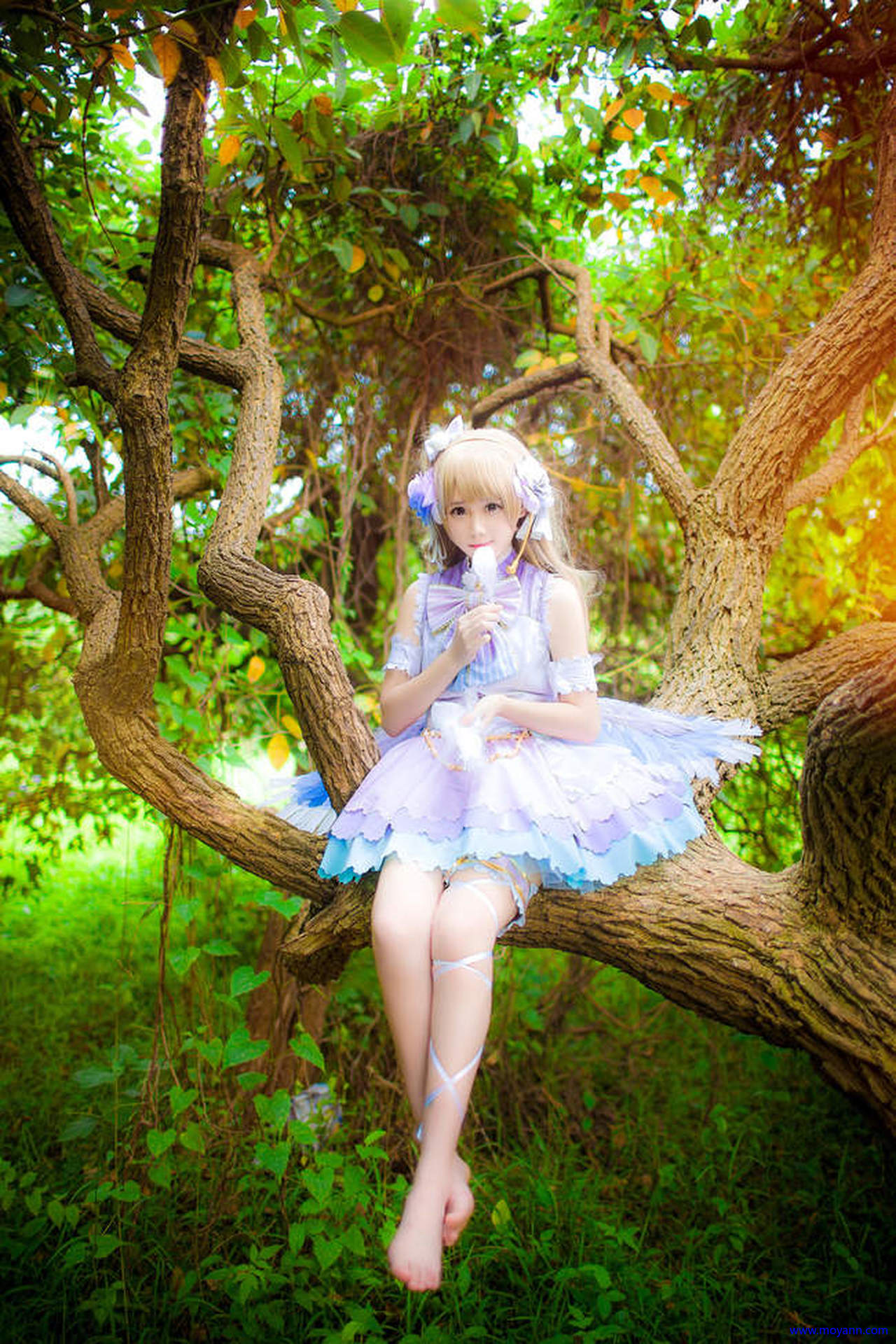CNyui...
![01
